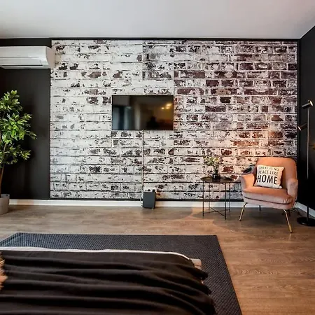 Apartment Pink Cloud *