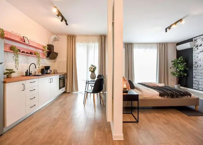 Pink Cloud Apartament